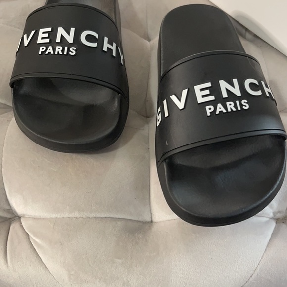 Givenchy Pool Slides - Picture 2 of 6